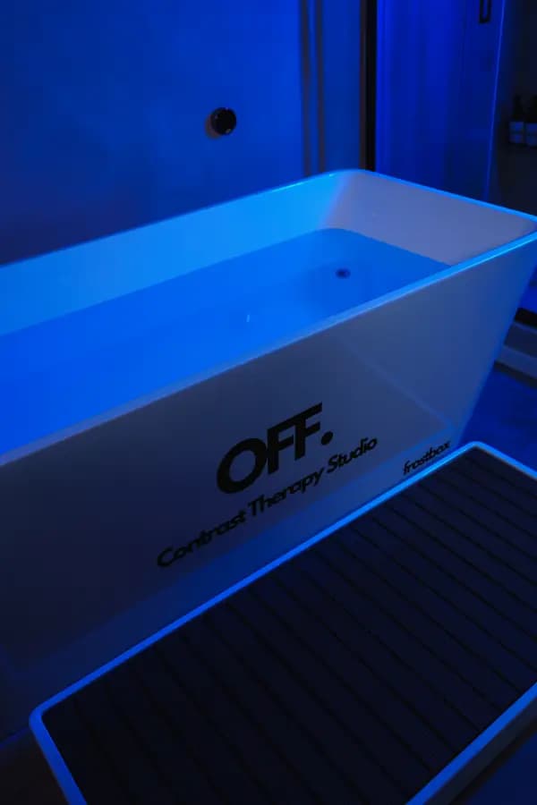 frostbox. realizácia – OFF. Contrast Therapy Studio